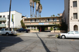 518 S Mariposa Ave in Los Angeles, CA - Building Photo - Building Photo