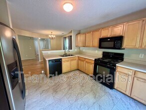7 Thorton Ct in Durham, NC - Building Photo - Building Photo