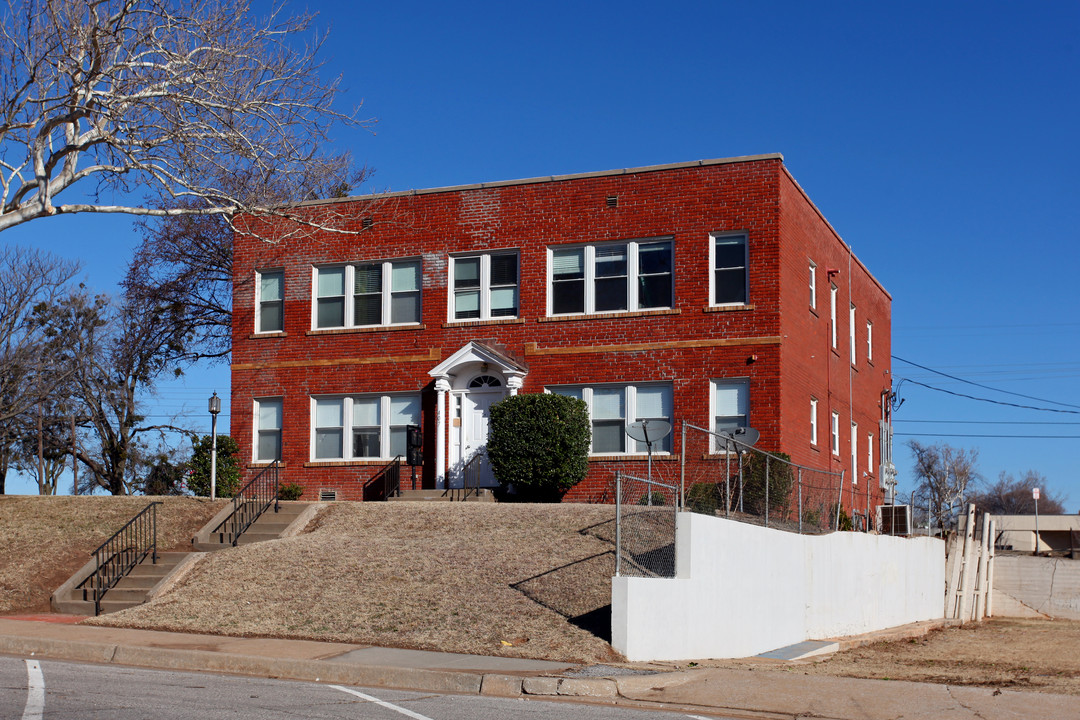 407 NW 9th St in Oklahoma City, OK - Foto de edificio