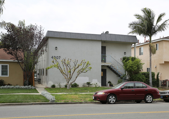 4807 Sawtelle Blvd in Culver City, CA - Building Photo - Building Photo