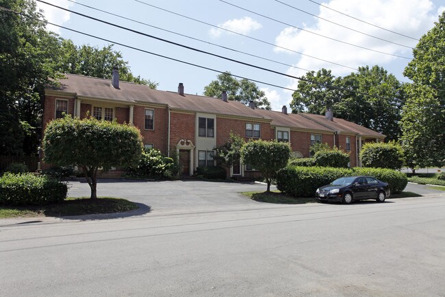 Magnolia Court in Nashville, TN - Building Photo - Building Photo