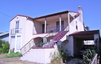 1361 W 35th St in Los Angeles, CA - Building Photo - Building Photo