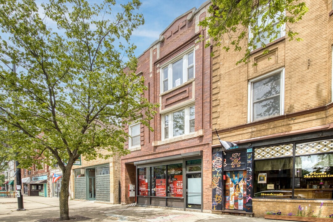 2630 W Division St in Chicago, IL - Building Photo