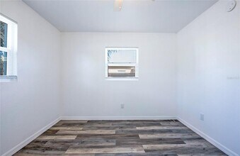 717 E Gulf Blvd in Indian Rocks Beach, FL - Building Photo - Building Photo