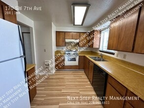 170 SW 7th Ave in Meridian, ID - Building Photo - Building Photo