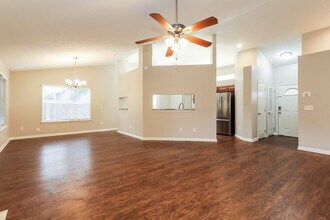 7971 Copperfield Cir N in Jacksonville, FL - Building Photo - Building Photo