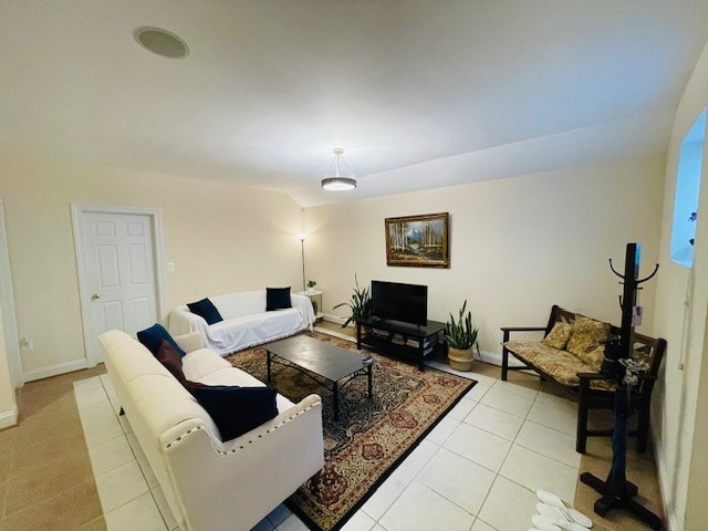 445 Knoll St NW in Vienna, VA - Building Photo - Building Photo