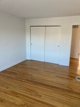 90 Kinderkamack Rd in Westwood, NJ - Foto de edificio - Building Photo