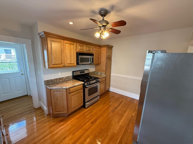 508 School St, Unit L