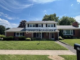 53 Clyde Ave in New London, OH - Building Photo