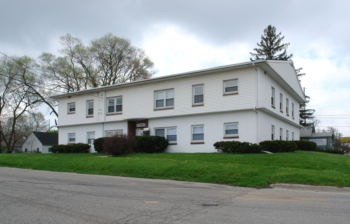 2808 N East St in Lansing, MI - Building Photo