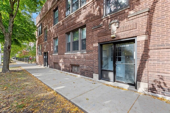 1406 W Melrose St in Chicago, IL - Building Photo - Building Photo