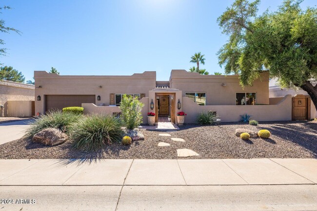 8425 E Mustang Trail in Scottsdale, AZ - Building Photo - Building Photo