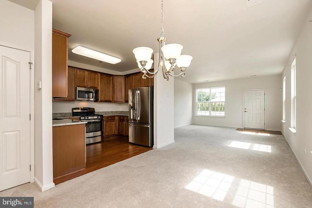 317 Kramer Ct in Florence, NJ - Building Photo