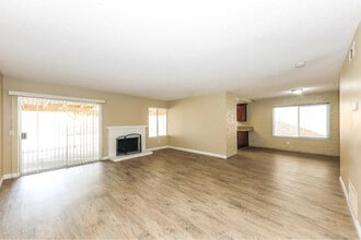 8770 Buckeye Ct in Fontana, CA - Building Photo - Building Photo