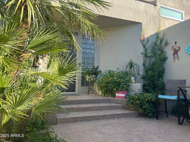 7760 E Gainey Ranch Rd in Scottsdale, AZ - Building Photo - Building Photo