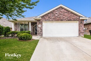 10408 Bradshaw Dr in Fort Worth, TX - Building Photo
