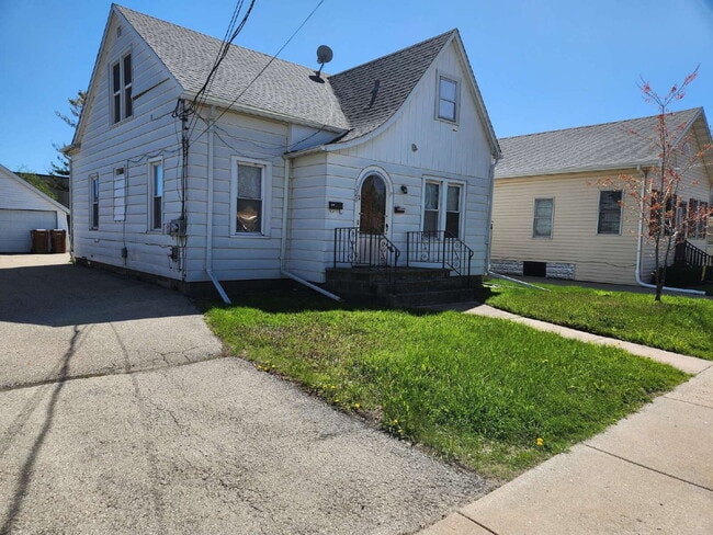property at 321 6th St