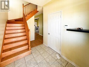42 Prue Ct in Brampton, ON - Building Photo - Building Photo