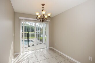 6646 Summer Cove Dr in Riverview, FL - Building Photo - Building Photo