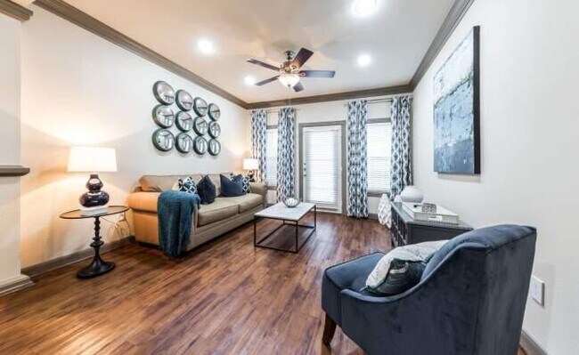 property at 2400 Fountain View Dr