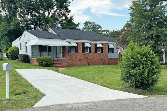 property at 934 Bluebird Rd