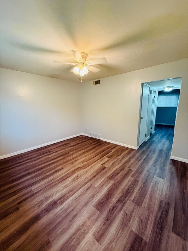 property at 4126-4126 Cypress Rd