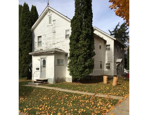 Pine Place Rentals in Cresco, IA - Foto de edificio