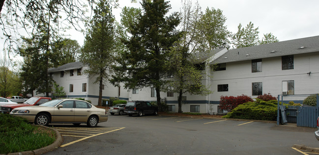 Brooktree Apartments in Corvallis, OR - Building Photo - Building Photo