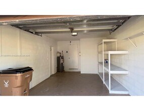 282 NW 41st Way in Deerfield Beach, FL - Building Photo - Building Photo