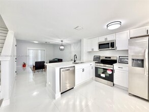 2699 NE 15th St in Pompano Beach, FL - Building Photo - Building Photo