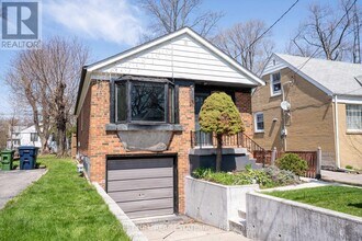170 Bogert Ave in Toronto, ON - Building Photo - Building Photo