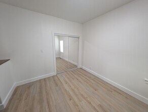 1015 Sanders St in Indianapolis, IN - Building Photo - Building Photo