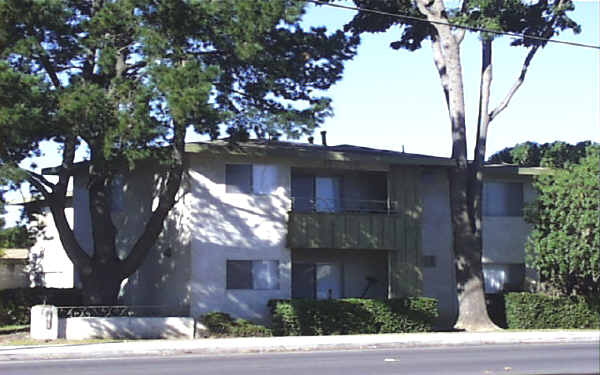 2015 N Ventura Blvd in Oxnard, CA - Foto de edificio - Building Photo