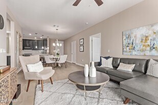 2511 W Queen Creek Rd, Unit 146 in Chandler, AZ - Building Photo