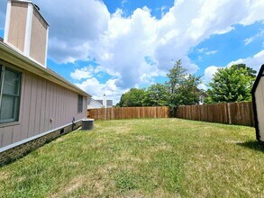 207 Laketree Blvd in Spring Lake, NC - Building Photo - Building Photo