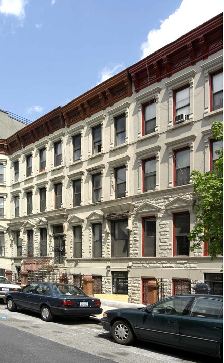 151 W 119th St in New York, NY - Building Photo
