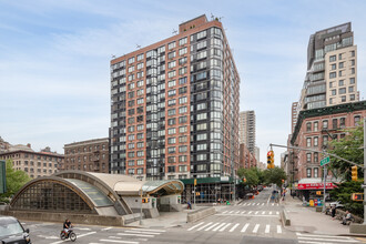 Princeton House in New York, NY - Building Photo - Primary Photo