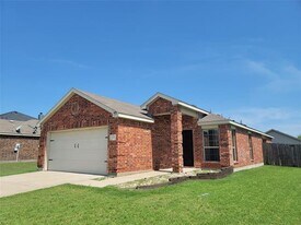121 Chalk Rd in Anna, TX - Building Photo