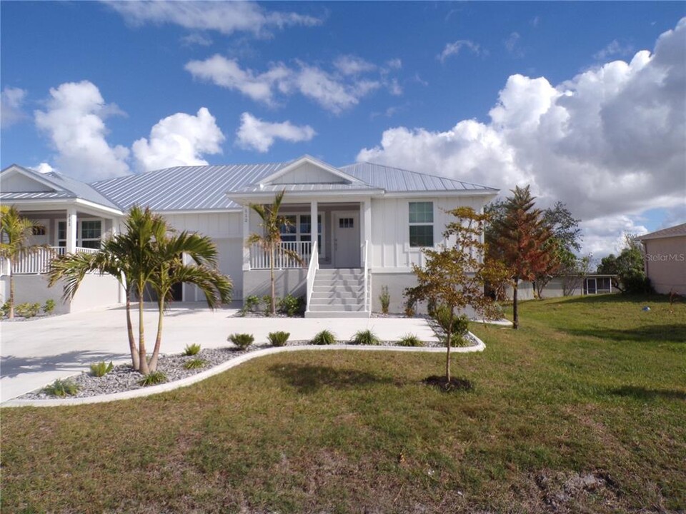 3010 Gussie St in Punta Gorda, FL - Building Photo