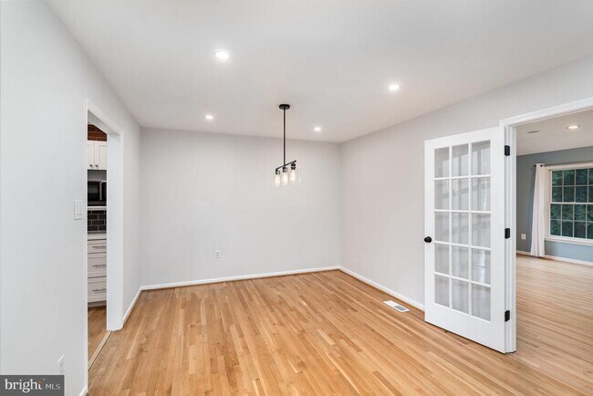 10317 Cardinal Rd in Fairfax, VA - Building Photo - Building Photo