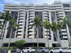 600 Biltmore Way in Coral Gables, FL - Building Photo - Building Photo