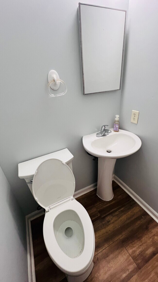 10211 Ridgeline Dr in Montgomery Village, MD - Building Photo - Building Photo