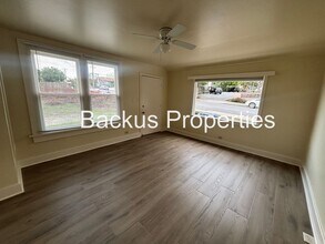 1057 Fourth St in Monterey, CA - Building Photo - Building Photo