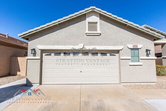 17932 W Caribbean Ln in Surprise, AZ - Building Photo - Building Photo