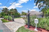 513 S Riverside Dr in Pompano Beach, FL - Building Photo - Building Photo