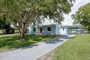 356 Vesta Cir in Melbourne, FL - Building Photo
