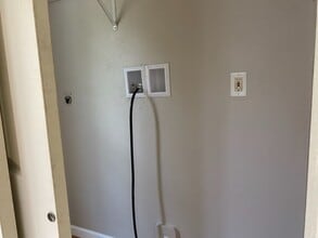 209 W Deyoung St in Marion, IL - Building Photo - Building Photo