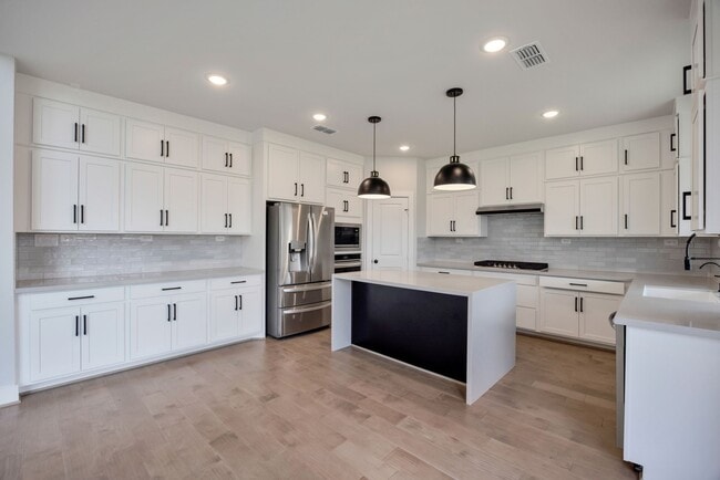 17051 Luminous Ln in Hockley, TX - Building Photo - Building Photo