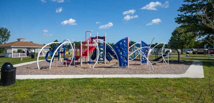 9361 Starboard Dr in Fair Haven, MI - Building Photo - Building Photo